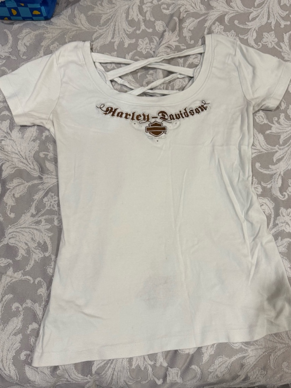 Harley-Davidson White Short Sleeve Crisscross Neck Tee with Brown Logo